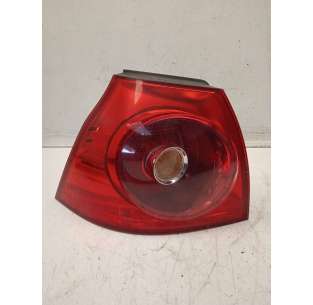 PILOTO TRASERO IZQUIERDO...