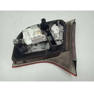 PILOTO TRASERO DERECHO... 2