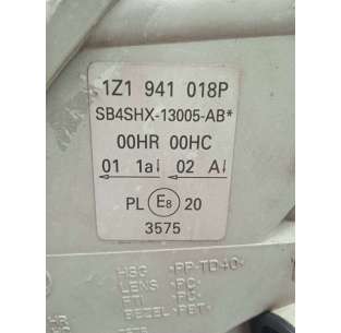 FARO DERECHO SKODA OCTAVIA... 2