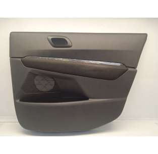 GUARNECIDO PUERTA DELANTERA...