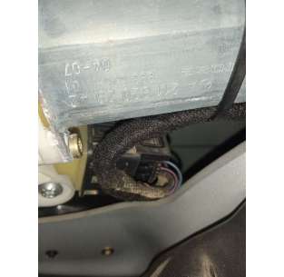 ELEVALUNAS DELANTERO... 2