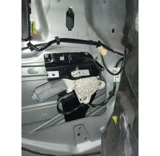 ELEVALUNAS TRASERO...