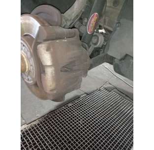 PINZA DE FRENO DELANTERA...