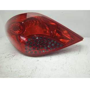 PILOTO TRASERO IZQUIERDO... 2