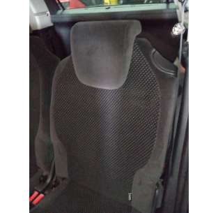 ASIENTOS TRASERO IZQUIERDO... 2