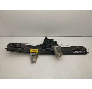 ELEVALUNAS DELANTERO...