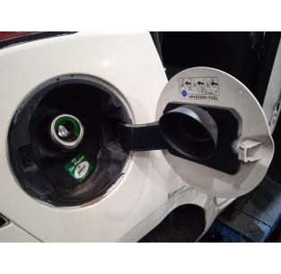 TAPA EXTERIOR COMBUSTIBLE... 2