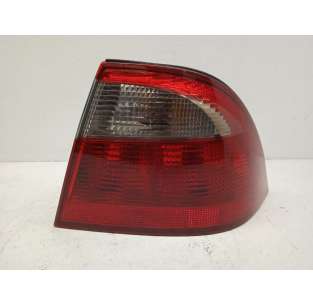 PILOTO TRASERO DERECHO SAAB...