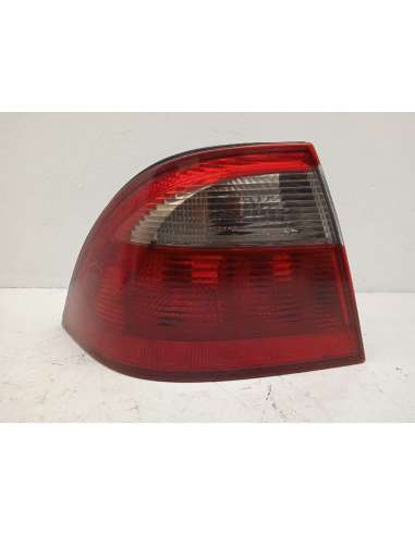 PILOTO TRASERO IZQUIERDO SAAB 9-5...