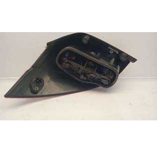 PILOTO TRASERO DERECHO... 2