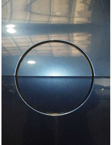 TAPA EXTERIOR COMBUSTIBLE AUDI A3...