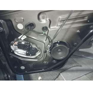 MOTOR ELEVALUNAS TRASERO...