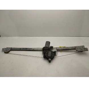 ELEVALUNAS DELANTERO...