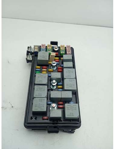 CAJA RELES / FUSIBLES CHEVROLET EPICA...