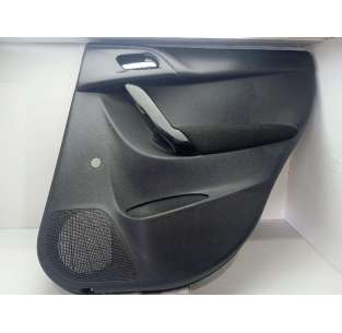 GUARNECIDO PUERTA TRASERA...