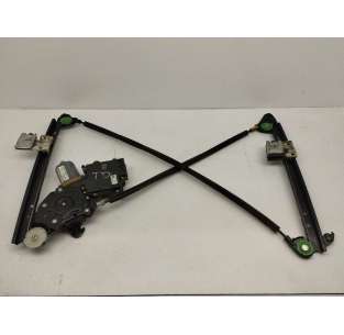 ELEVALUNAS TRASERO DERECHO...