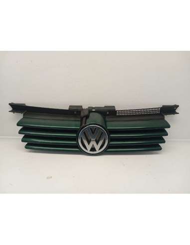 REJILLA DELANTERA VOLKSWAGEN BORA...