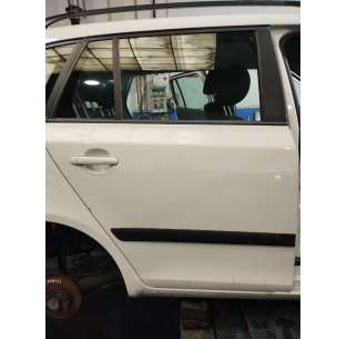 PUERTA TRASERA DERECHA...