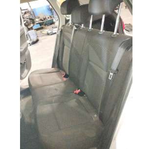 ASIENTOS TRASEROS SKODA...