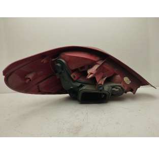 PILOTO TRASERO DERECHO... 2