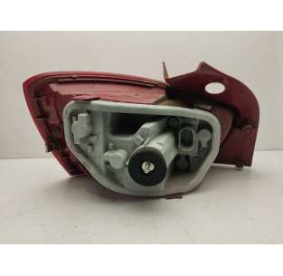 PILOTO TRASERO DERECHO SEAT... 2