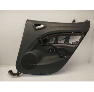 GUARNECIDO PUERTA TRASERA...