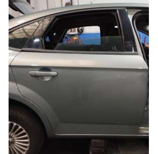PUERTA TRASERA DERECHA FORD...
