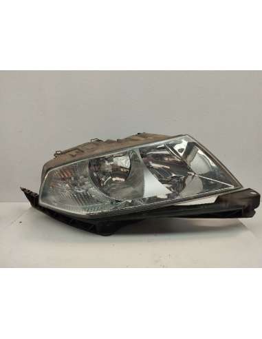 FARO DERECHO SKODA OCTAVIA BERLINA...
