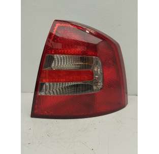 PILOTO TRASERO DERECHO...