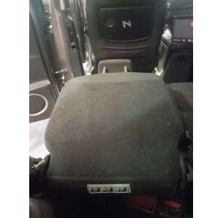 ASIENTOS TRASERO IZQUIERDO... 2