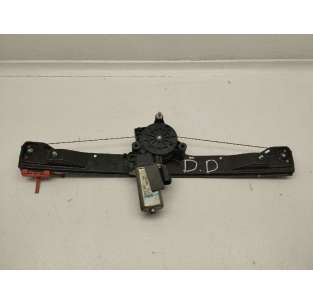 ELEVALUNAS DELANTERO...