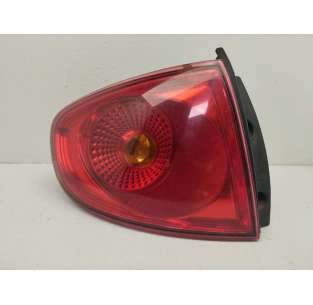 PILOTO TRASERO IZQUIERDO...