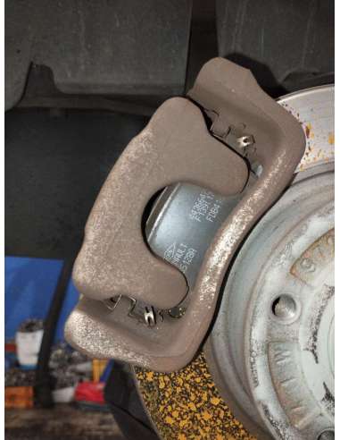 PINZA DE FRENO TRASERA DERECHA...