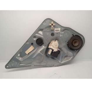 ELEVALUNAS TRASERO...