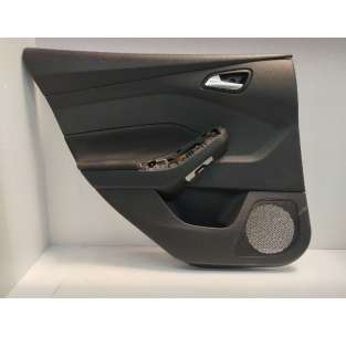 GUARNECIDO PUERTA TRASERA...