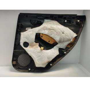 GUARNECIDO PUERTA TRASERA... 2