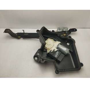 ELEVALUNAS TRASERO...