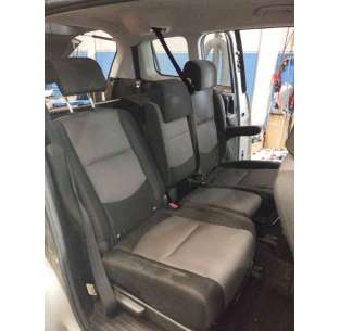 ASIENTOS TRASEROS MAZDA 5... 2