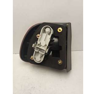 PILOTO TRASERO DERECHO... 2