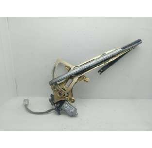 ELEVALUNAS DELANTERO...