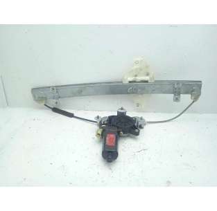 ELEVALUNAS TRASERO DERECHO...