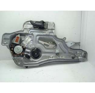 ELEVALUNAS DELANTERO...