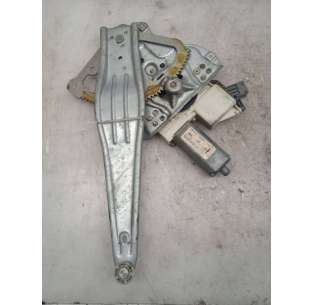 ELEVALUNAS TRASERO...