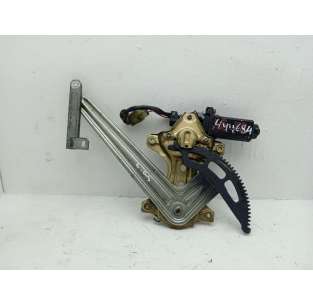 ELEVALUNAS TRASERO DERECHO...