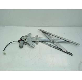 ELEVALUNAS DELANTERO...