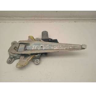 ELEVALUNAS TRASERO...