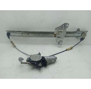 ELEVALUNAS DELANTERO...