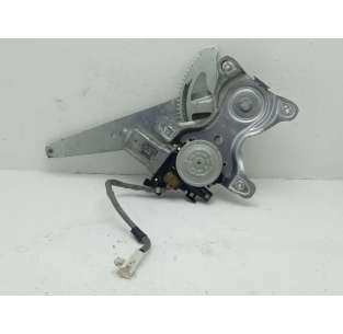 ELEVALUNAS TRASERO DERECHO...