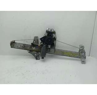 ELEVALUNAS DELANTERO...