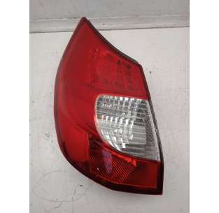 PILOTO TRASERO IZQUIERDO...